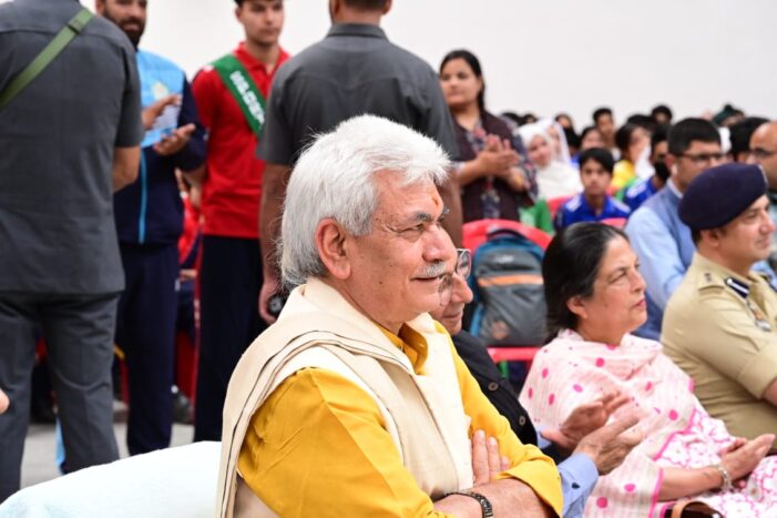 Lt Governor interacts with the Students of Delhi Public School, Srinagar