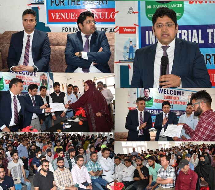 Secretary Planning visits Kulgam; Reviews development scenario