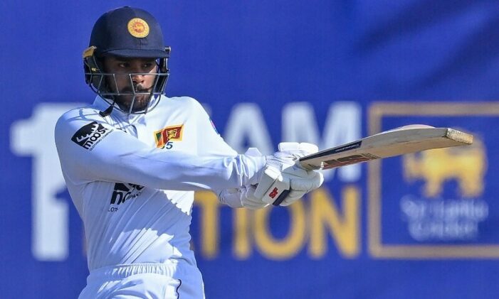 De Silva leads Sri Lanka’s fight against Pakistan in Galle Test