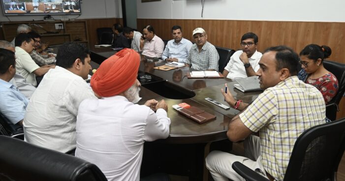 Div Com Jammu reviews flood preparedness, emphasises on prompt restoration of services in districts