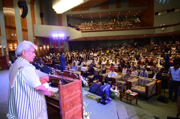 Lt Governor inaugurates National Tribal Festival at Srinagar