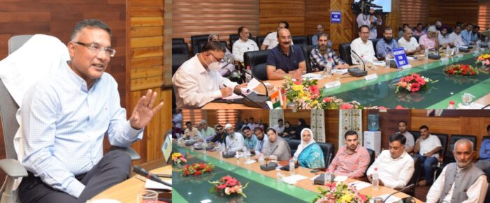 Shailendra advises farmers to maximize benefits of Government schemes in agri-allied sector