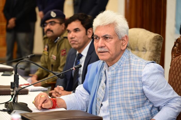 Lt Governor inaugurates ‘Pensioners Sammelan’ in Srinagar