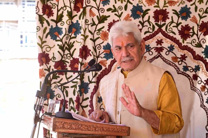 Lt Governor visits Kupwara