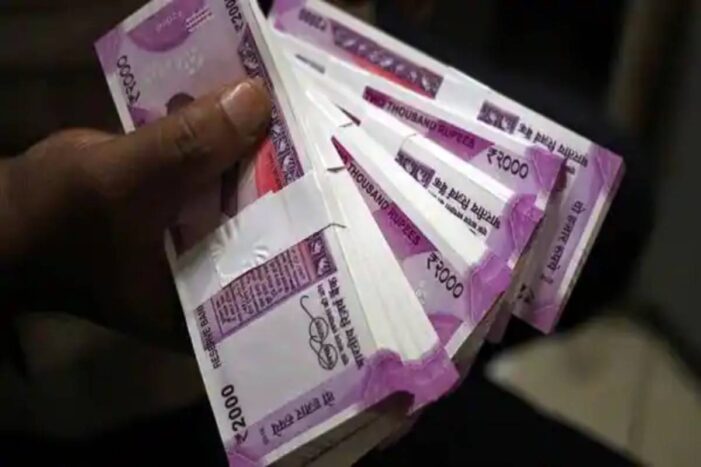 Now exchange, deposit Rs 2000 notes till October 7