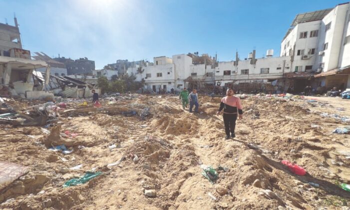 Bulldozers crush Gazans sheltering outside hospital