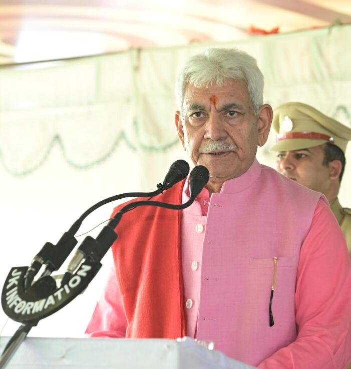 Lt Governor participates in ‘Viksit Bharat Sankalp Yatra’ at Flora Nagbani Panchayat