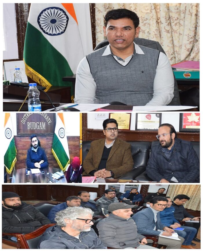 Div Com Kashmir discusses developmental issues of Rakh-I-Arth Housing Colony Bemina