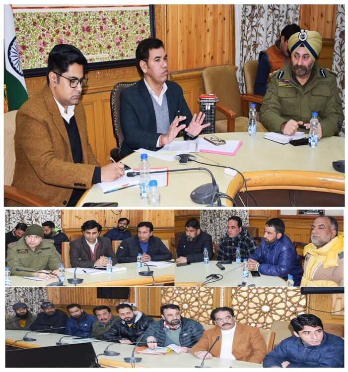 Div Com Kashmir for comprehensive transport plan for City