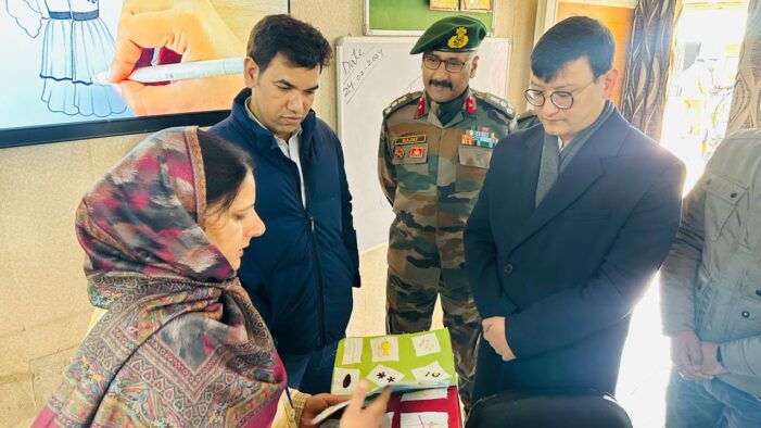 Div Com Kashmir visits Baramulla, inspects Transit Accommodation Fatehpora, Veerwan