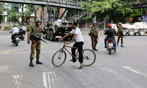 More than 500 arrested in Dhaka over deadly unrest
