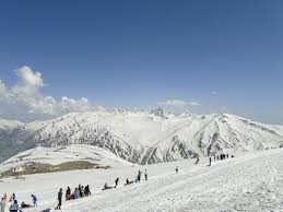 Higher Reaches Experience Fresh Snowfall Across Kashmir, Gulmarg Records Minus 9 °C