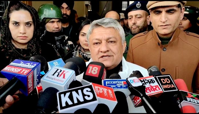 Transport Commissioner Fixes E-Rickshaw Fare At Rs10 Per Km, Mandates Meters For All Other Auto-Rickshaws Transport Commissioner Fixes E-Rickshaw Fare At Rs10 Per Km, Mandates Meters For All Other Auto-Rickshaws